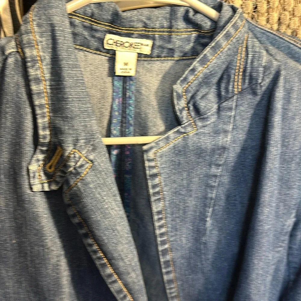 Cherokee Jean Jacket - Picture 1 of 2